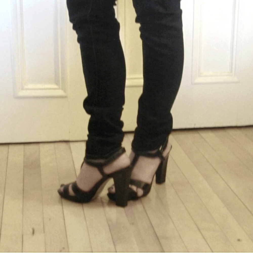 Max Studio Shoes Sandels